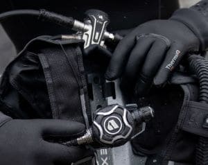 Dive Regulator Review: Apeks EVX200