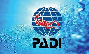 PADI™ ย่อมาจาก Professional Association of Diving Instructors