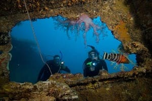 How to Prevent Entanglement Underwater | Tips for Beginners